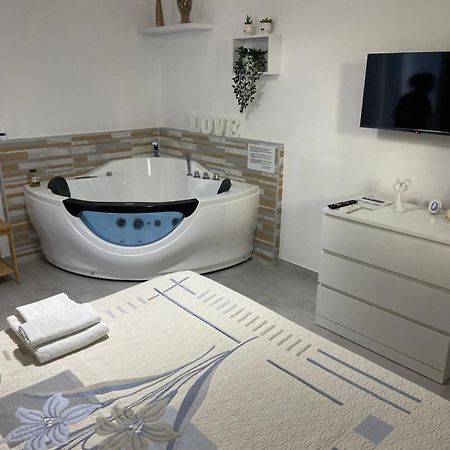 Villa La Chicca Sul Mare à Bari Extérieur photo